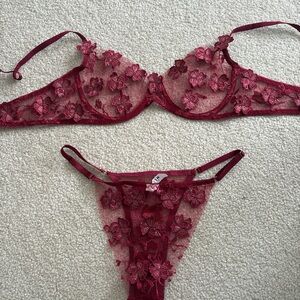 SHEIN Burgundy Floral Lace Panty Set
